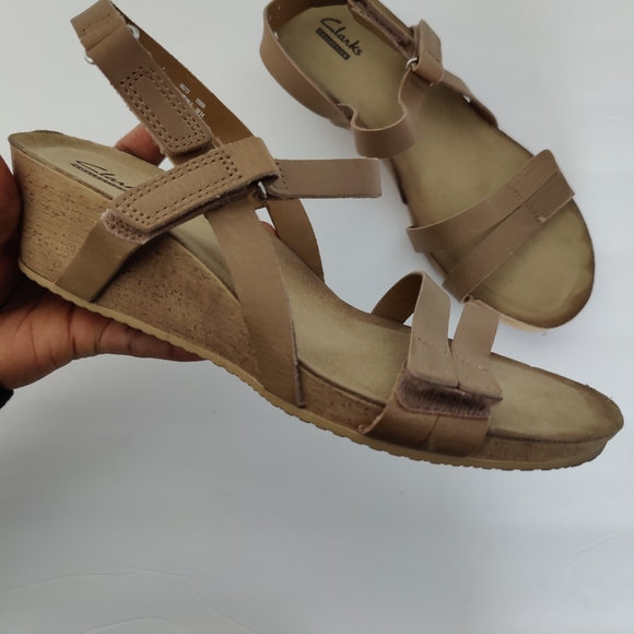 Clarks Collection Slingback Tan Strappy Sandals - Picture 2 of 6
